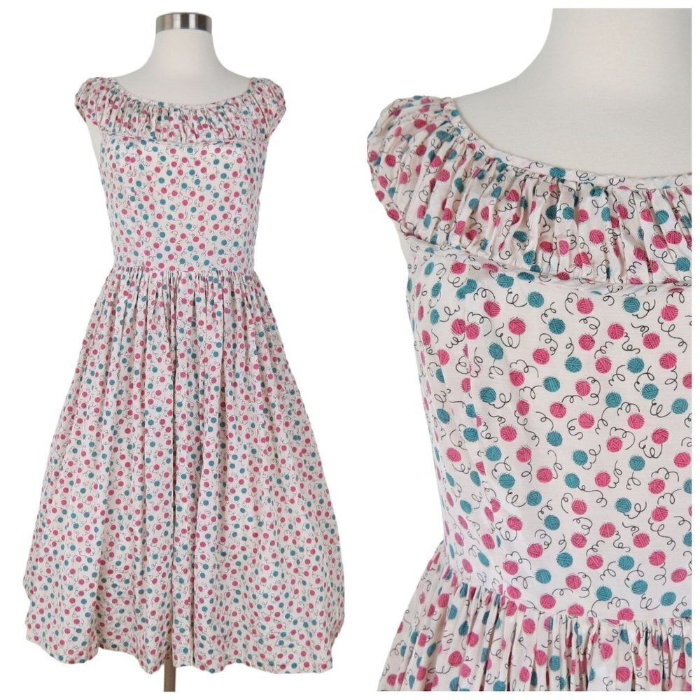 VINTAGE 1950s Women's Teal Pink Novelty Yarn Ball Print Fit & Flare Dress W28
